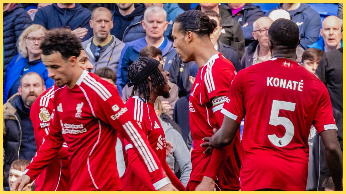 Jeremie Frimpong celebrates with Virgil van Dijk against Everton