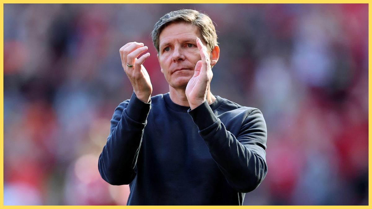 Oliver Glasner, Manager of Crystal Palace, applauds the fans following defeat during the Premier League match between Liverpool and Crystal Palace at Anfield