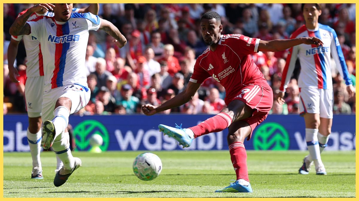 Alexander Isak of Liverpool scores his team's first goal during the Premier League match between Liverpool and Crystal Palace at Anfield