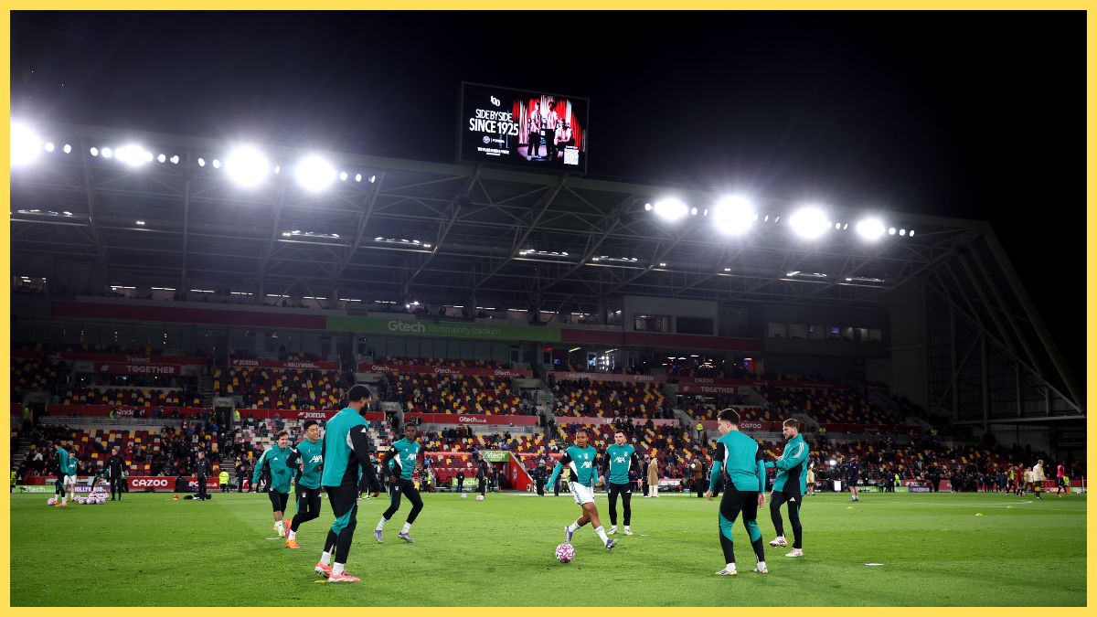 General view as players of Liverpool warm up prior to the Premier League match between Brentford and Liverpool at Gtech Community Stadium
