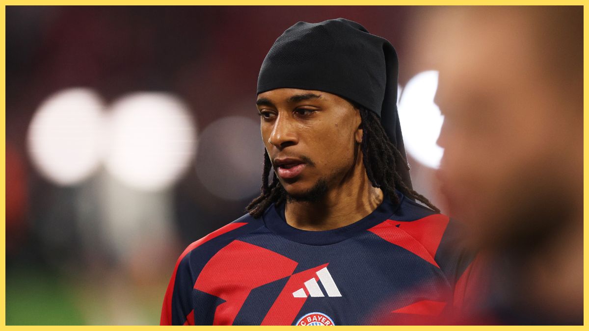 Michael Olise of FC Bayern Munich warms up prior to the UEFA Champions League 2025/26 Semi Final Second Leg match between FC Bayern München and Paris Saint-Germain at Football Arena Munich