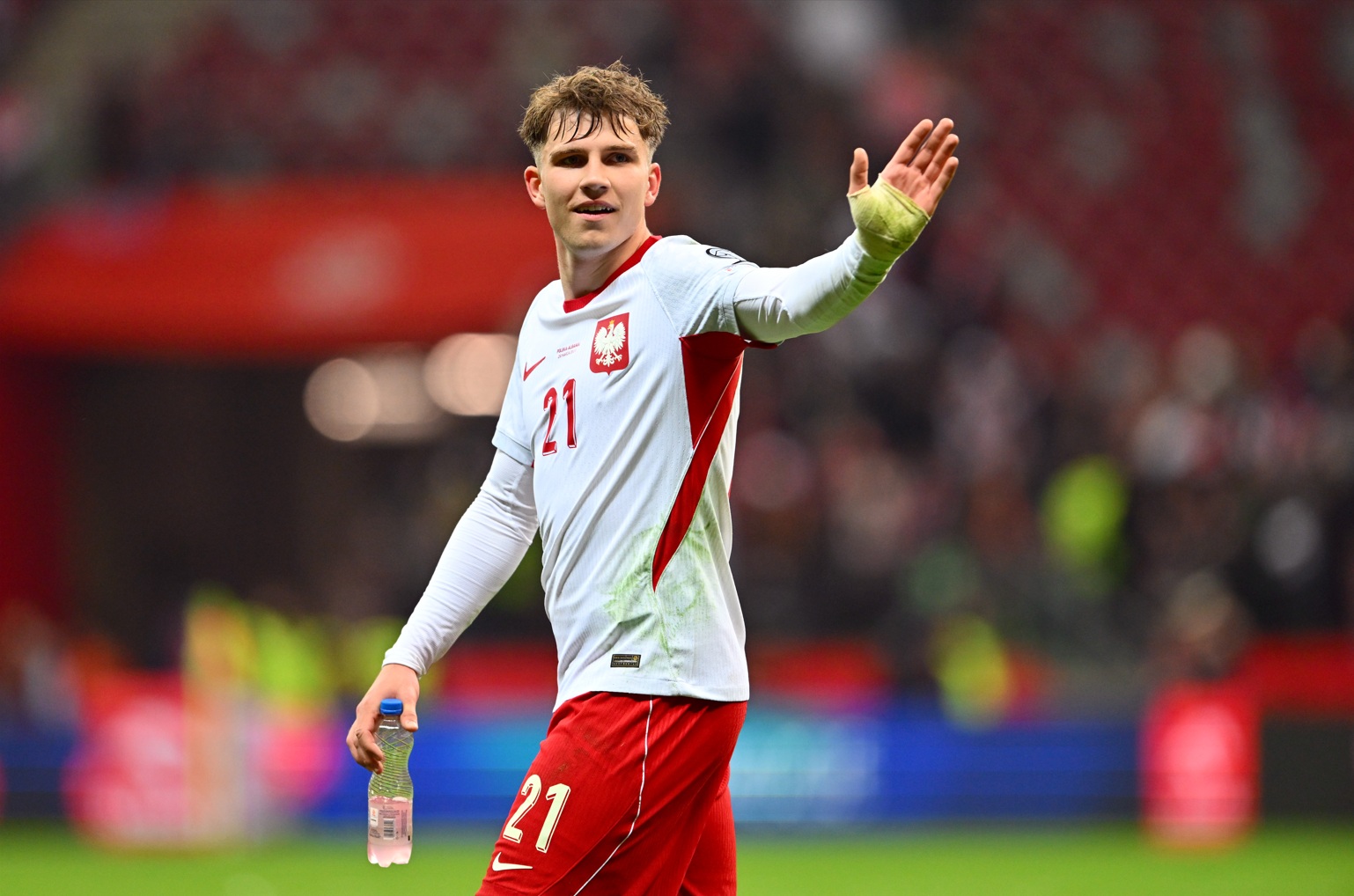 Liverpool are reportedly eyeing a move for teenage Porto winger Oskar Pietuszewski