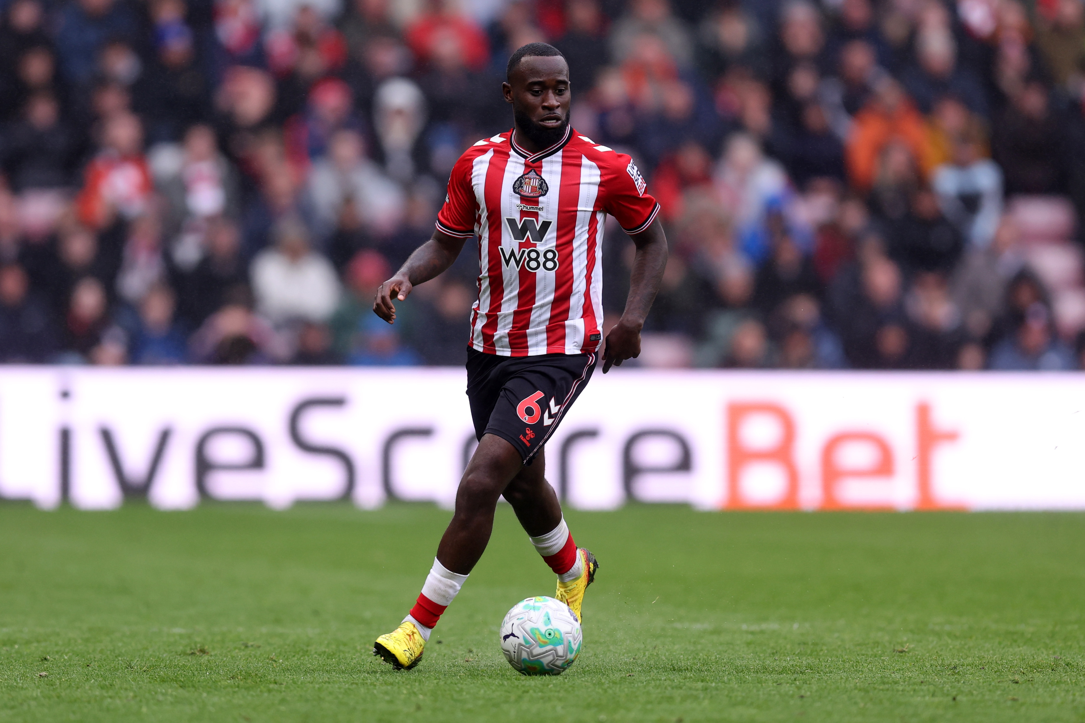 Lutsharel Geertruida could be the versatile defender that Liverpool badly need