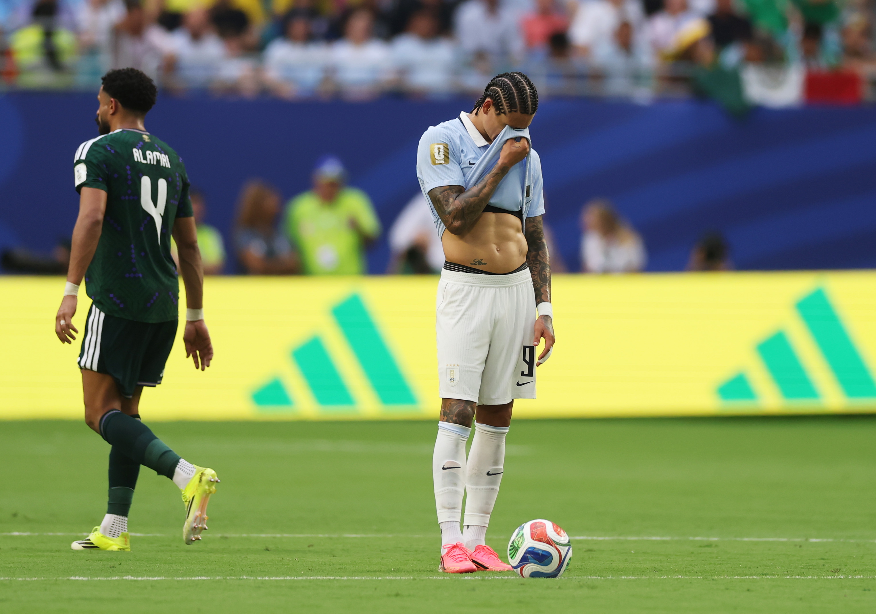 Darwin Nunez endured a miserable outing for Uruguay against Saudi Arabia