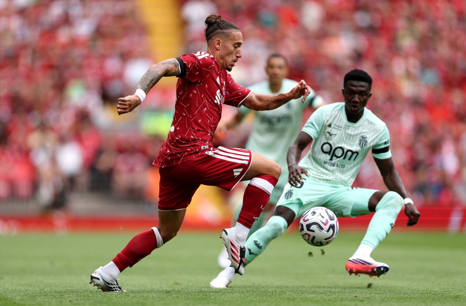 Lamine Camara closes down Kostas Tsimikas
