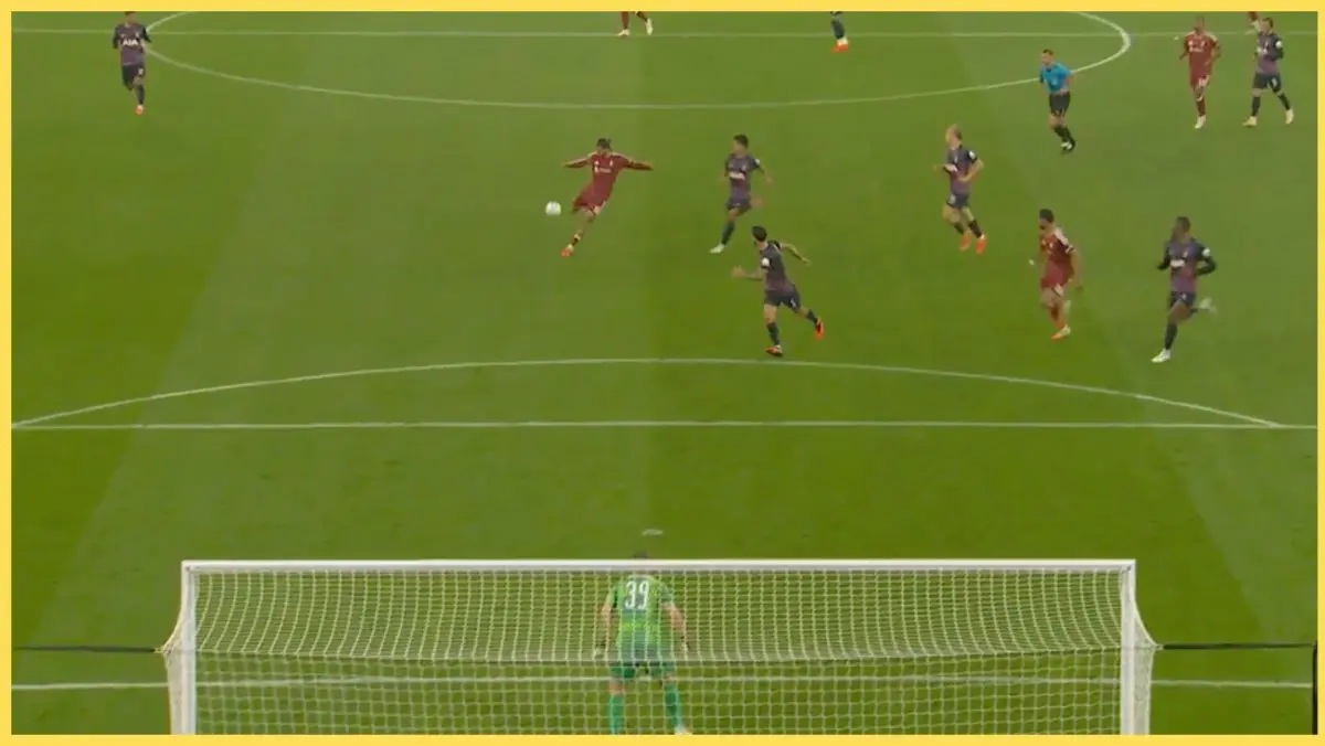 Dominik Szoboszlai lets fly to score against Spurs